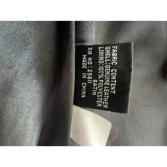 EUC GUESS Black Real Leather Jacket Motorcycle Winter Coat Size M - Picture 8 of 8